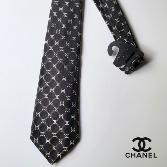 CHANEL Men's Vintage Tie 100% Silk Made in Italy black with small white CCs - Picture 1 of 6